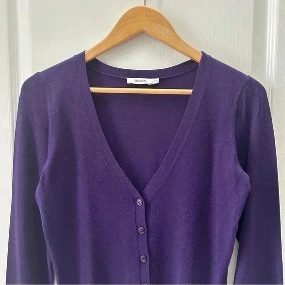 Ricki’s Cardigan  V Neck Button Front Fitted Purple Size Small - Picture 6 of 16